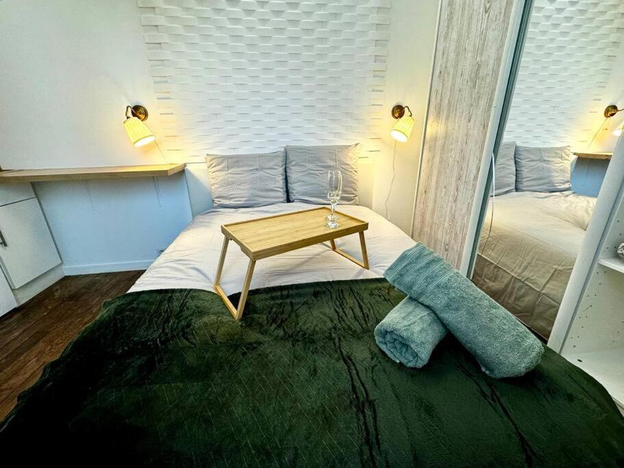Champs-Elysees - Suite For 2 People Paris Exterior foto