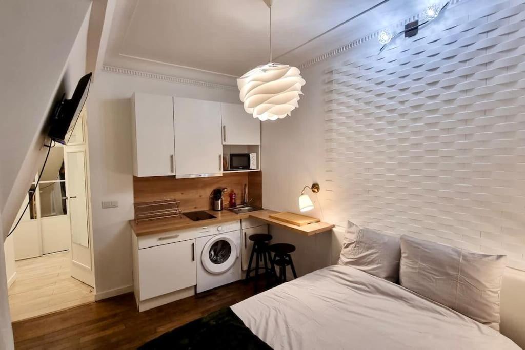 Champs-Elysees - Suite For 2 People Paris Exterior foto